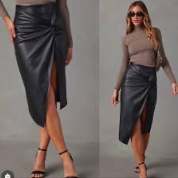 KENSIE Envelope Style Black Rouched Silk Skirt with a Front Thigh Slit - size 10 - Picture 8 of 8